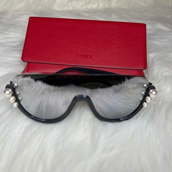 Fendi Mirror Sunglasses main image 4